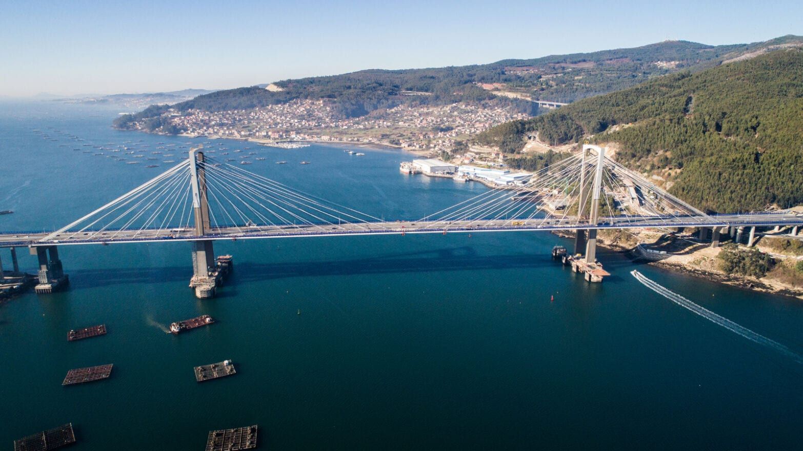 Puente de Rande sobre la ría de Vigo